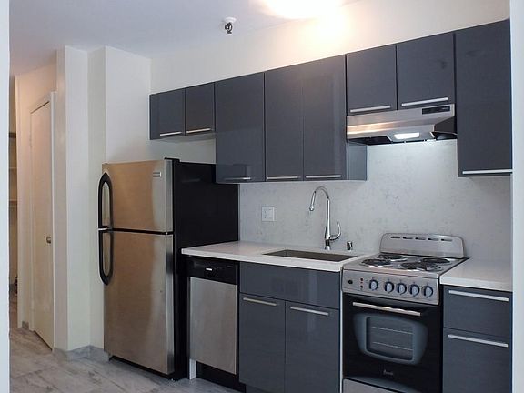 2nd image of 2300 Pacific Ave #Mgpu2s1hb