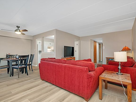 3rd image of 8908 W 140th St APT 1K