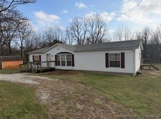 3947 E Dutch Creek Rd, Pekin, IN 47165