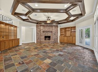 5811 Scenic Bay Ct, Arlington, TX 76013