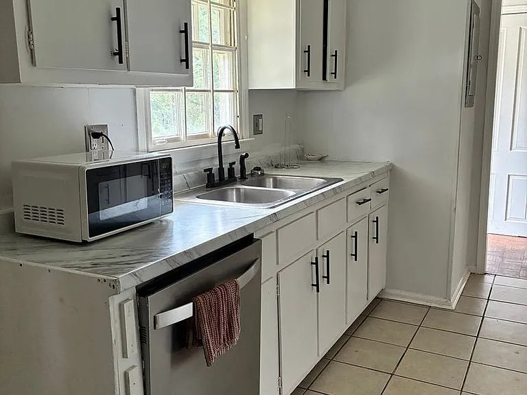 6433 Valley Brook Dr — Photo 9