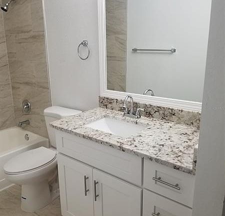 4th image of 216 Afton Sq Unit 307