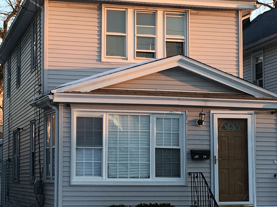 1st image of 23716 93rd Ave