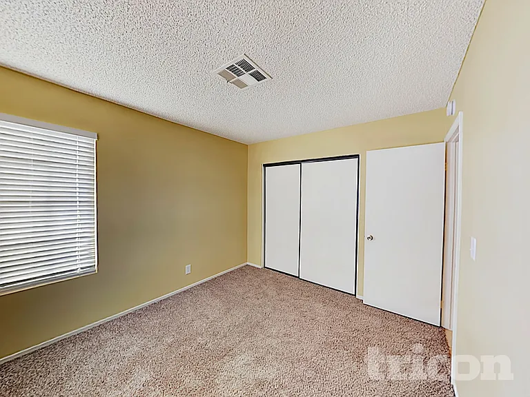 625 Freeburg Pl — Photo 25