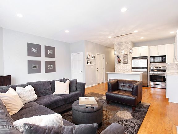 2nd image of 2915 N Damen Ave #2s