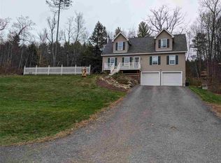 422 Dowboro Rd, Pittsfield, NH 03263