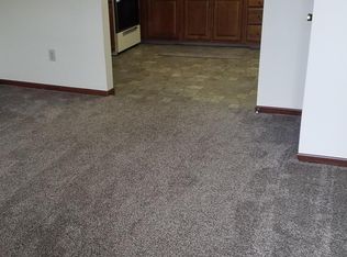 1033 Jefferson St SE APT A, New Philadelphia, OH 44663
