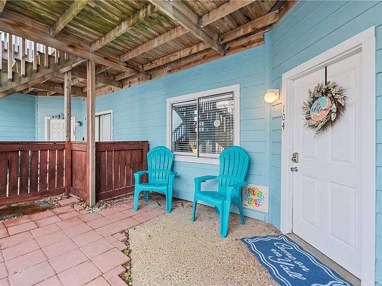 15010 Leeward Dr #104 — Photo 12