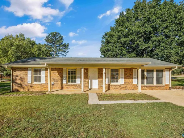 2026 Lindsay Ln S, Athens, AL 35613