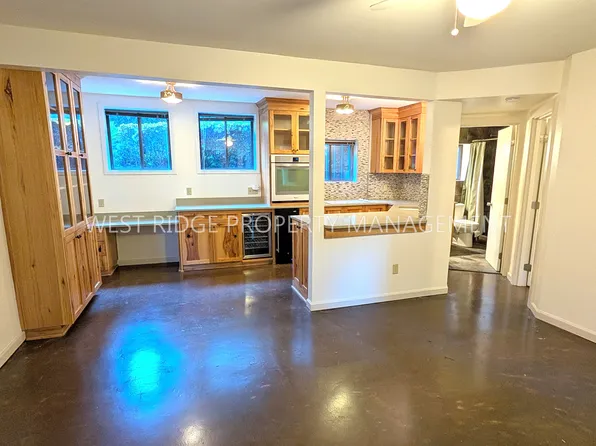 1721 NW Glisan St, Portland, OR 97209