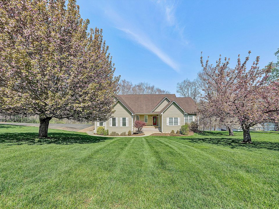 1st image of 353 Deerpath Dr
