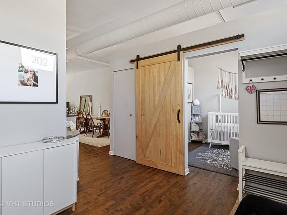 5th image of 400 N Racine Ave APT 202