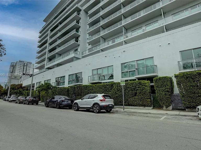 1600 SW 1st Ave #Townhouse 09 — Photo 7