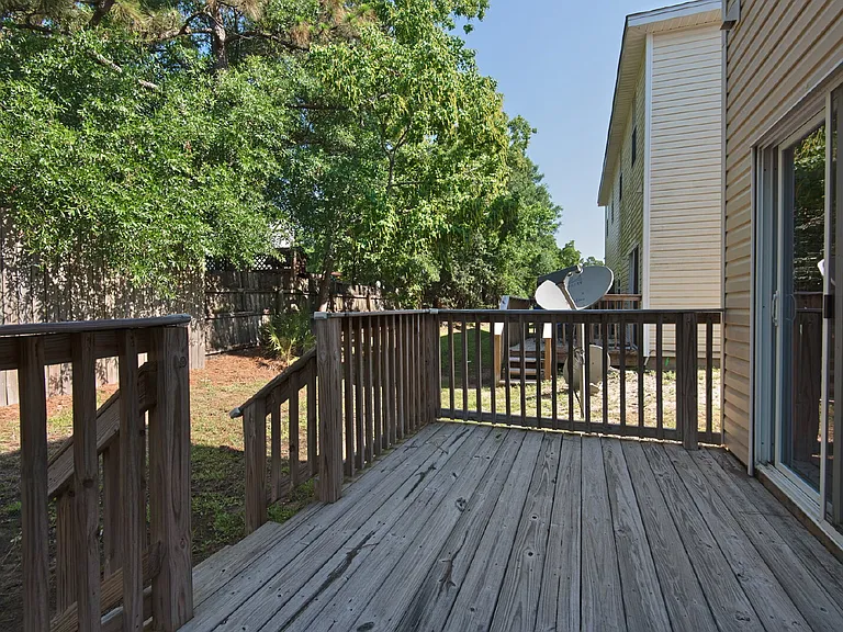 2125 Tom St — Photo 27