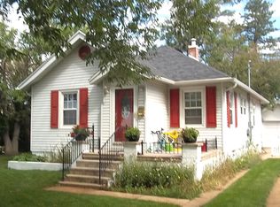 1422 W 32nd St, Cheyenne, WY 82001