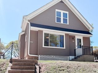 3569 S Whitnall Ave, Milwaukee, WI 53207