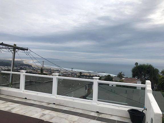 Rooftop Deck with views of Pismo Pier