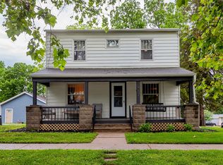 417 S 2nd St, Winterset, IA 50273