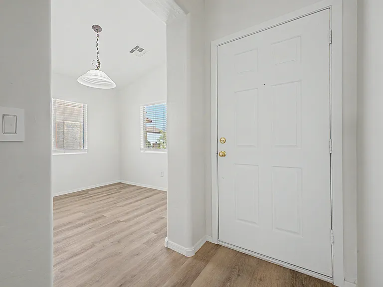 22820 W Papago St — Photo 3