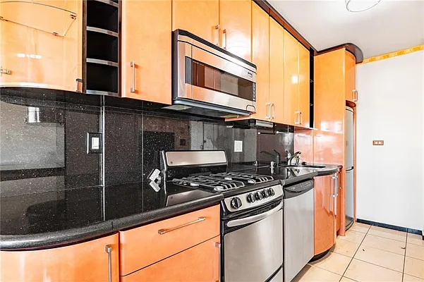 Sold by Remax Edge | media 32