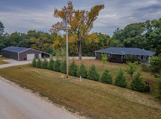 1577 County Road 2285, Moberly, MO 65270