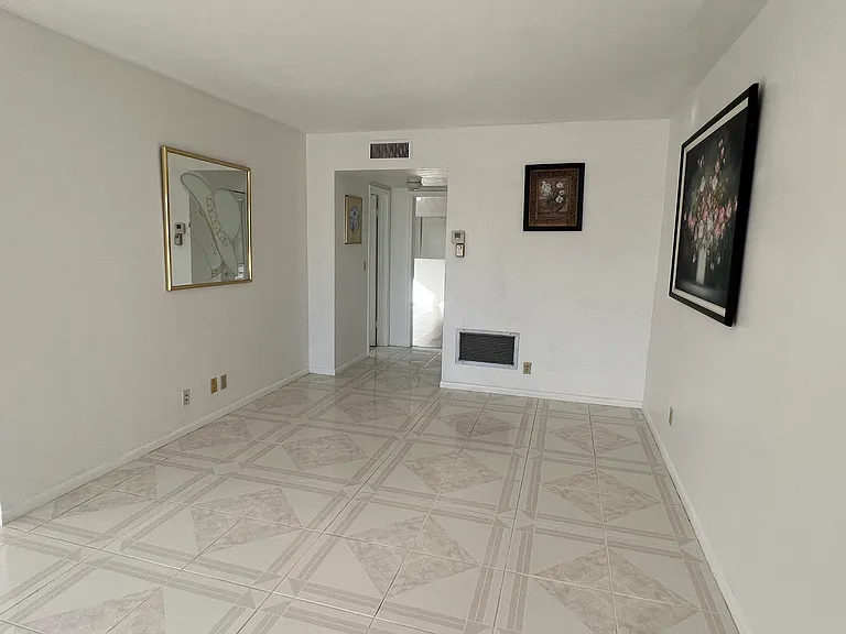 2840 Cynthia Ln #207 — Photo 9