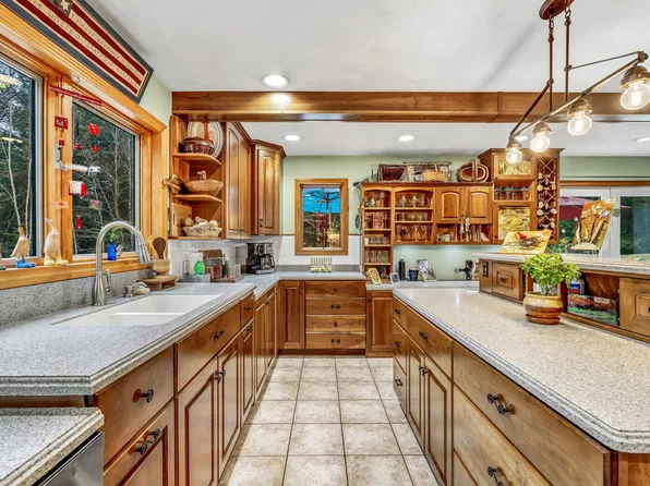 123 Fogg Road, Readfield, ME 04355