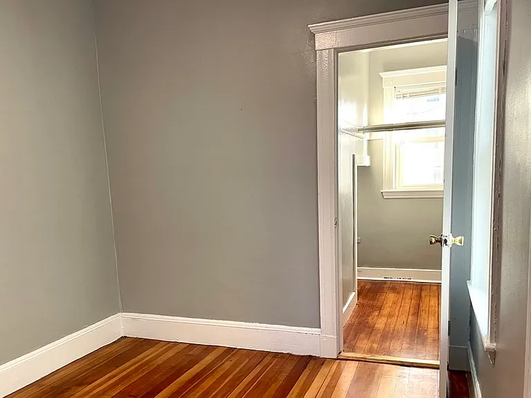 29 W Tremlett St #1 — Photo 7