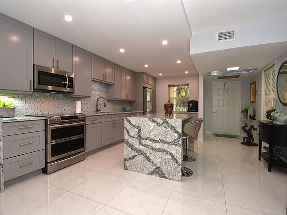 5th image of 800 Cypress Grove Drive #205