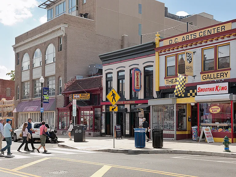 Nearby dining in Adams Morgan