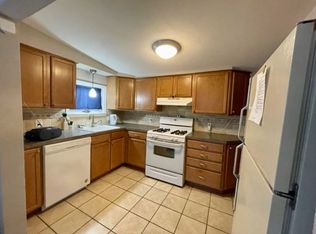 36 34th St SE, Wyoming, MI 49548