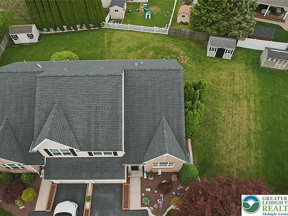 5th image of 2336 Fernwood Dr N