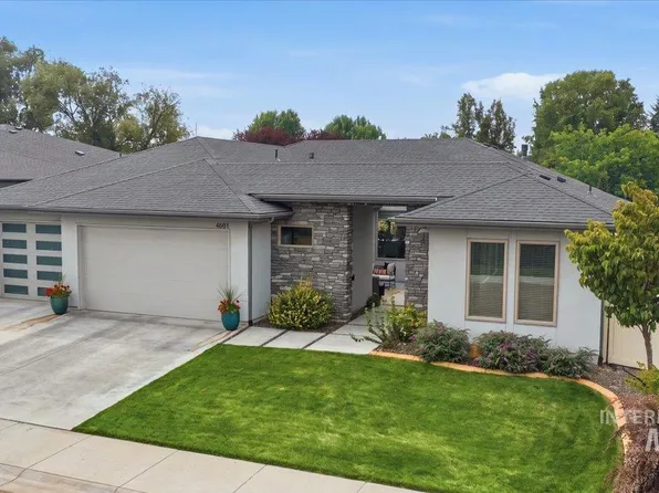 4601 E Copper Point Dr, Meridian, ID 83642