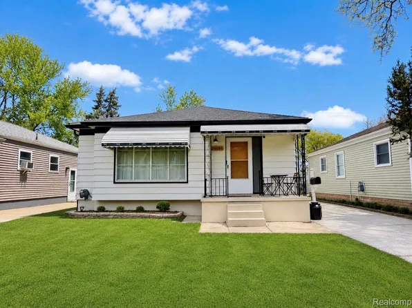 24684 Lambrecht Ave, Eastpointe, MI 48021