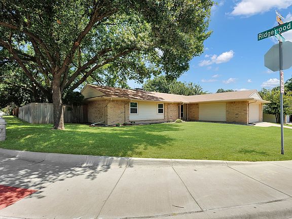2nd image of 1 Eastvale Pl