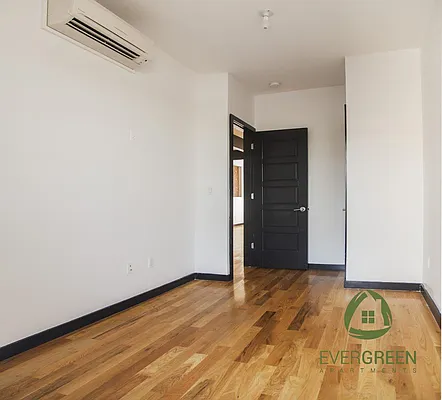 Rented by Evergreen Apartments BK | media 16