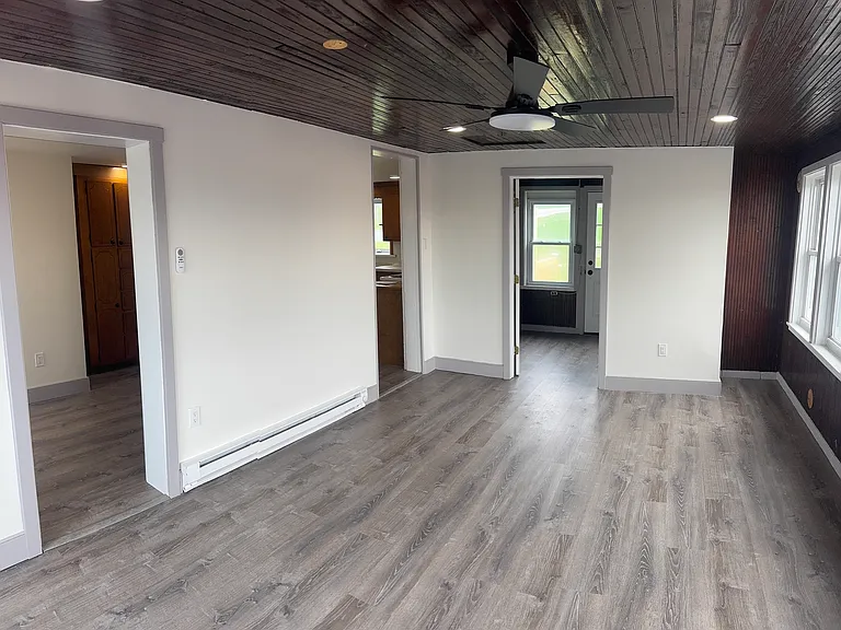 242 Summitville Rd — Photo 13