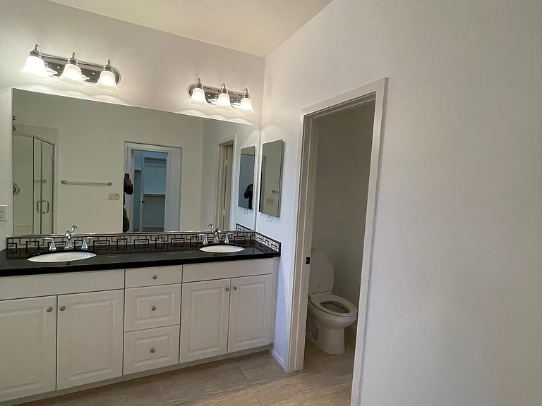 869 E Mountain Way #C — Photo 16
