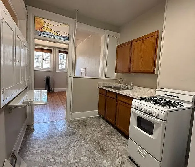 1379 Detroit St #4 — Photo 8