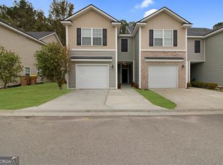 60 Walker Ct, Richmond Hill, GA 31324