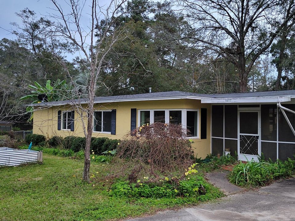 1st image of 1327 Circle Dr