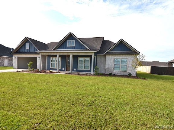 2nd image of 105 Sabel Dr