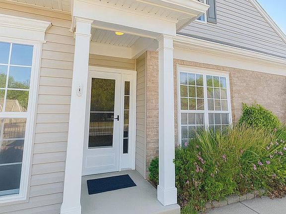 3rd image of 12221 Seaford Ct