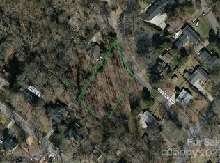 21 & 22 16th Avenue Pl NW, Hickory, NC 28601