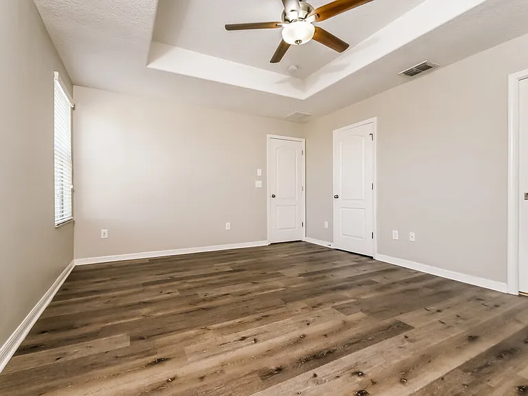 6402 Trent Creek Dr — Photo 9