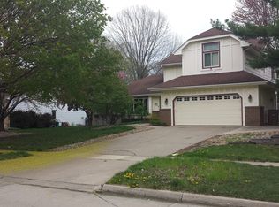 1205 56th St, West Des Moines, IA 50266
