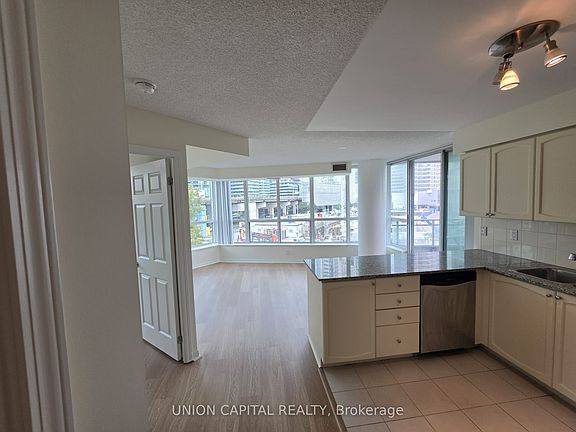 5th image of 228 Queens Quay W Unit 302