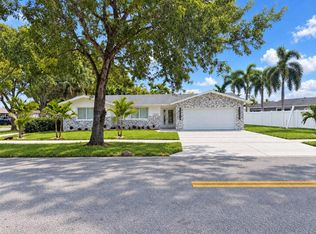 8300 SW 26th Pl, Fort Lauderdale, FL 33328