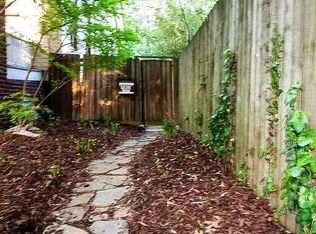 7015 5th St NW, Washington, DC 20012