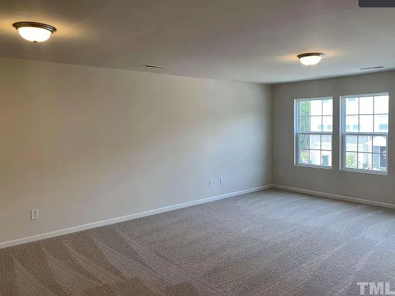 605 Minnestott Way — Photo 8